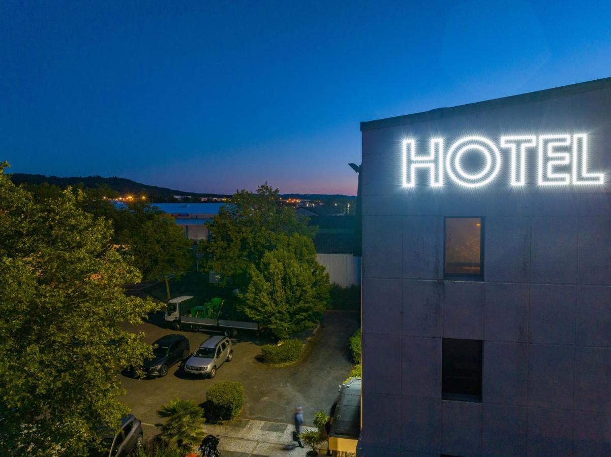 Logis Hotel Noemys Brive - Restaurant Le Teinchurier Екстериор снимка